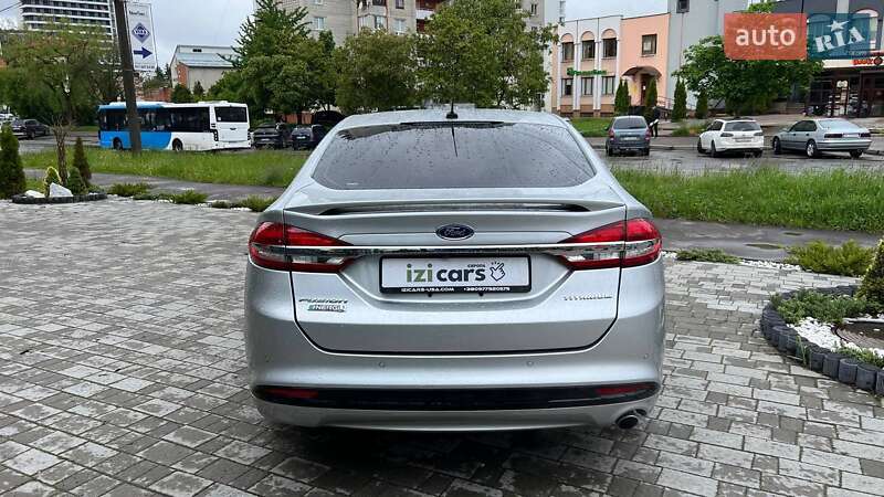Седан Ford Fusion 2017 в Львове