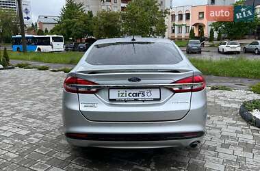 Седан Ford Fusion 2017 в 