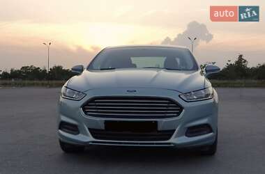 Седан Ford Fusion 2012 в 