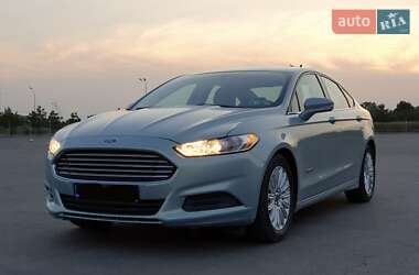 Седан Ford Fusion 2012 в 