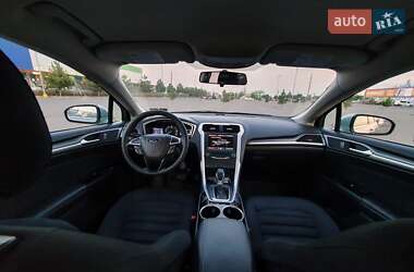 Седан Ford Fusion 2012 в 