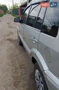 Хетчбек Ford Fusion 2011 в 