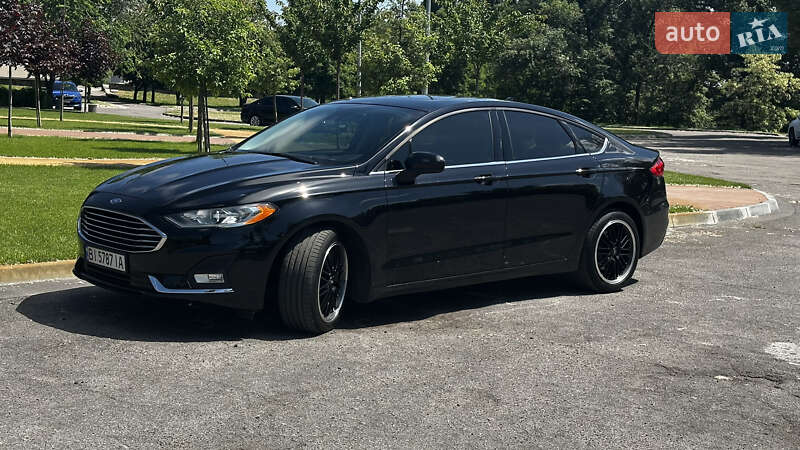 Седан Ford Fusion 2018 в Кременчуге