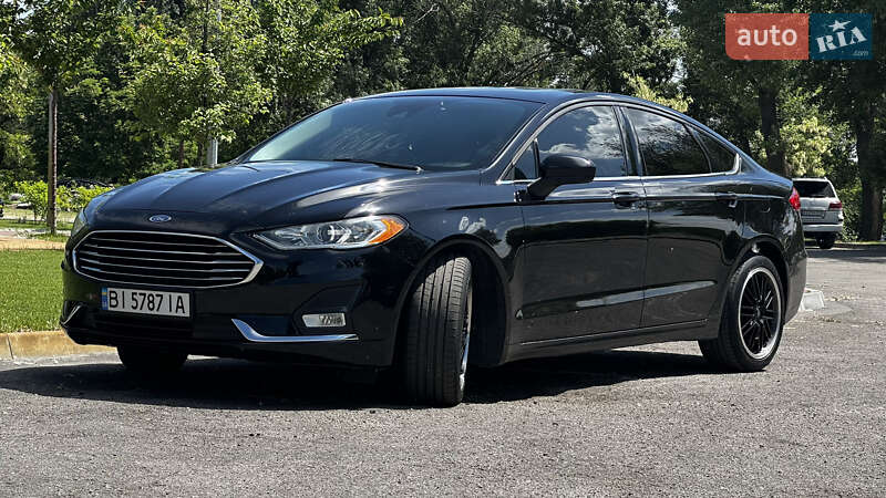 Седан Ford Fusion 2018 в Кременчуге