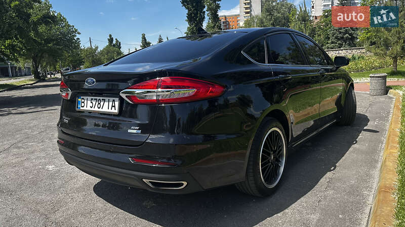 Седан Ford Fusion 2018 в Кременчуге