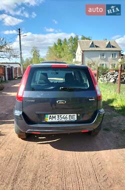 Хэтчбек Ford Fusion 2011 в 