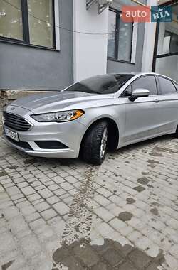 Седан Ford Fusion 2016 в 