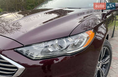 Седан Ford Fusion 2016 в 