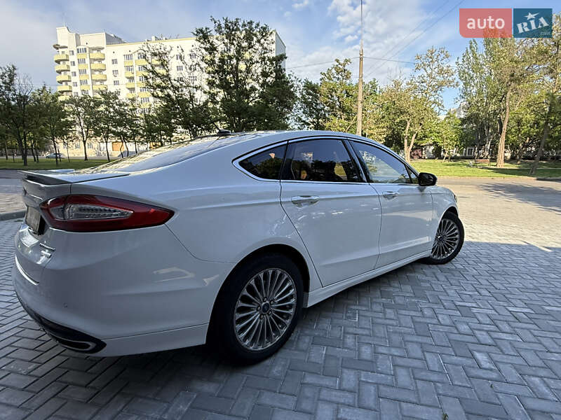 Седан Ford Fusion 2015 в Николаеве