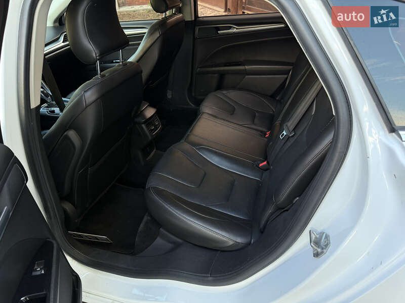 Седан Ford Fusion 2015 в Николаеве