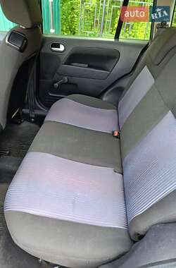 Хэтчбек Ford Fusion 2008 в 