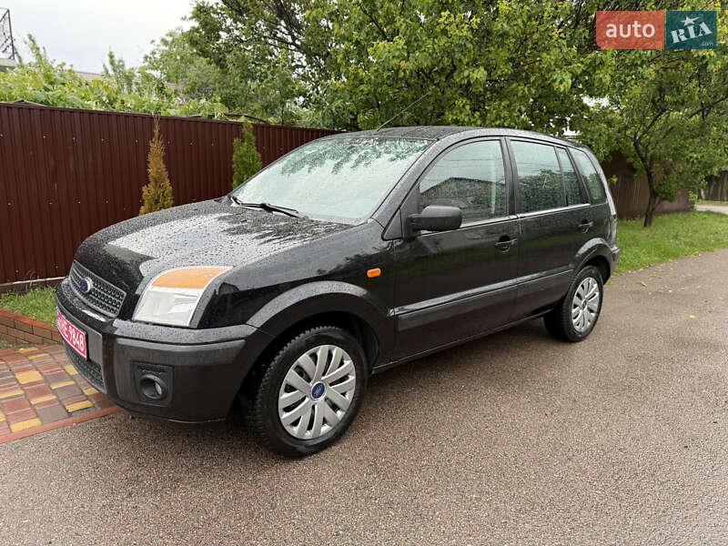 Хэтчбек Ford Fusion 2007 в 