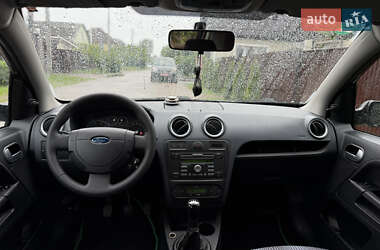 Хэтчбек Ford Fusion 2007 в 