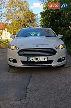 Седан Ford Fusion 2013 в 