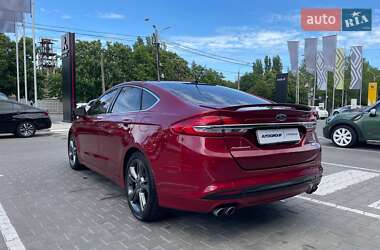 Седан Ford Fusion 2017 в 