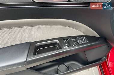 Седан Ford Fusion 2017 в 