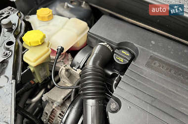 Хэтчбек Ford Fusion 2010 в 