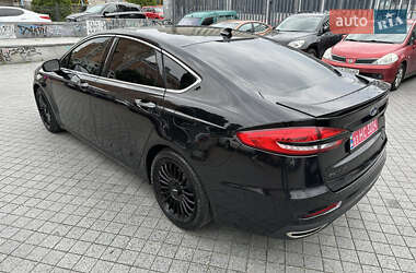 Седан Ford Fusion 2020 в 