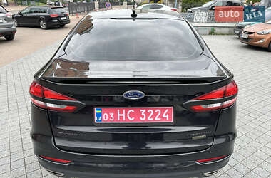 Седан Ford Fusion 2020 в 
