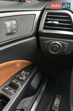 Седан Ford Fusion 2020 в 