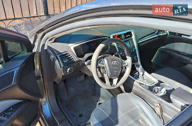 Седан Ford Fusion 2015 в Ізмаїлі