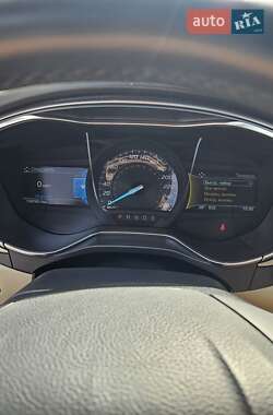 Седан Ford Fusion 2017 в 