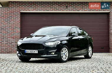 Седан Ford Fusion 2013 в 
