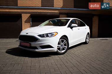 Седан Ford Fusion 2018 в 