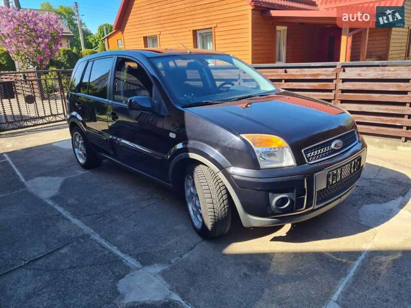 Хэтчбек Ford Fusion 2008 в Звягеле