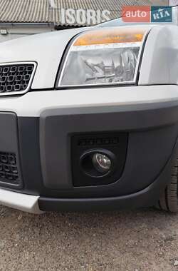 Хэтчбек Ford Fusion 2008 в 