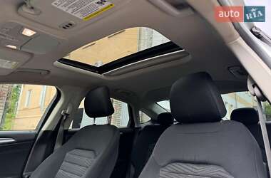 Седан Ford Fusion 2015 в 