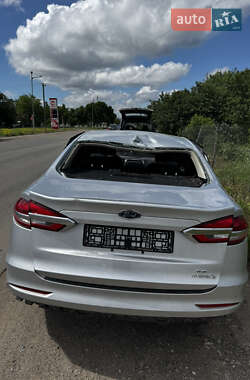 Седан Ford Fusion 2019 в 