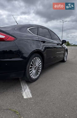 Седан Ford Fusion 2014 в 