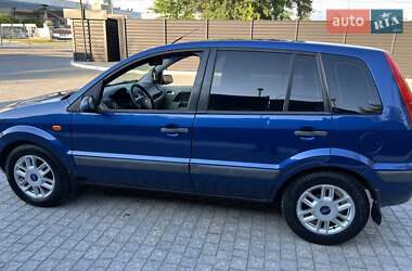 Хэтчбек Ford Fusion 2007 в 