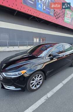 Седан Ford Fusion 2017 в 