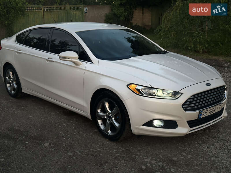 Седан Ford Fusion 2014 в Дніпрі