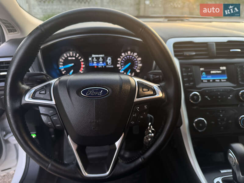 Седан Ford Fusion 2014 в Дніпрі