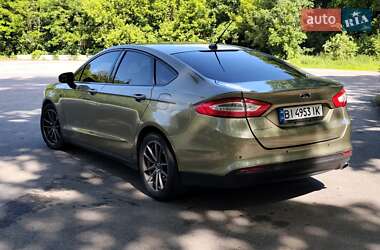 Седан Ford Fusion 2013 в 