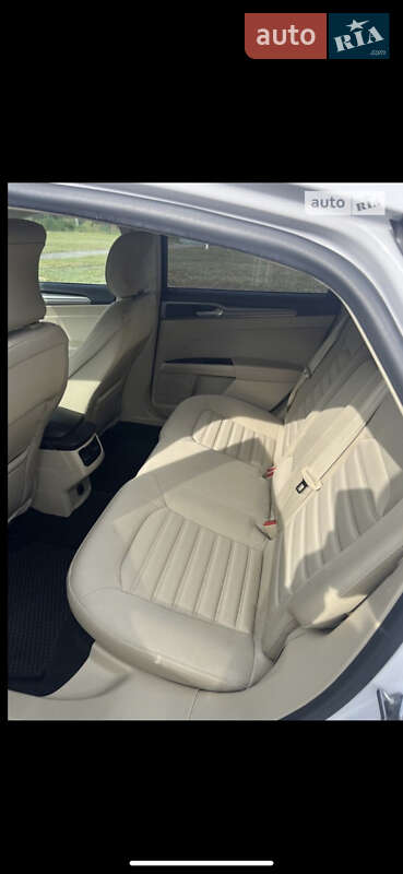 Седан Ford Fusion 2015 в Одессе