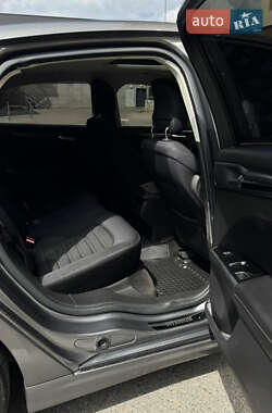 Седан Ford Fusion 2012 в 