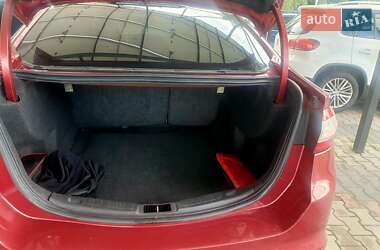 Седан Ford Fusion 2012 в 