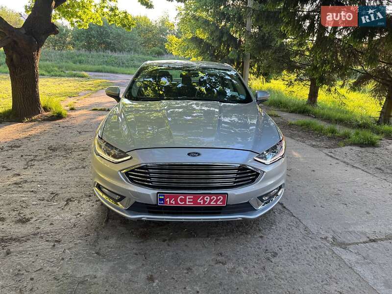 Седан Ford Fusion 2016 в Львове