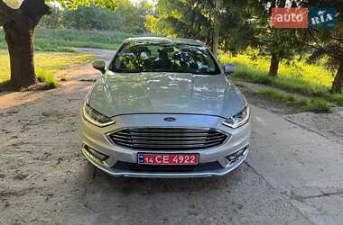 Седан Ford Fusion 2016 в 
