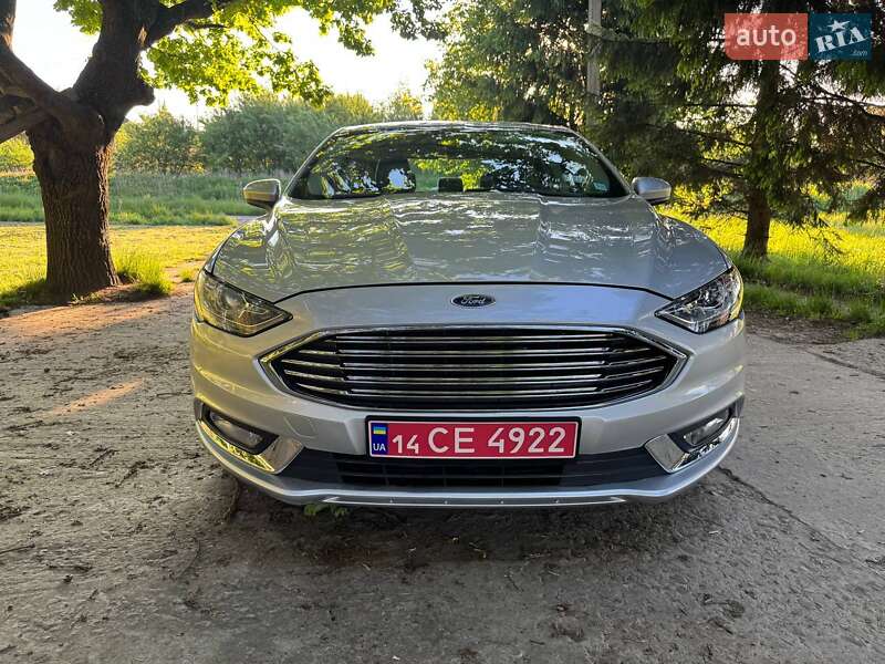 Седан Ford Fusion 2016 в Львове
