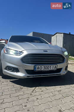 Седан Ford Fusion 2013 в 