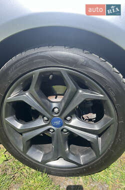 Седан Ford Fusion 2013 в 