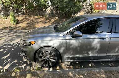 Седан Ford Fusion 2020 в 