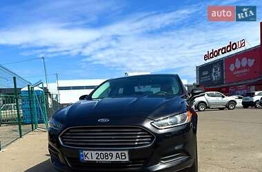 Седан Ford Fusion 2015 в 