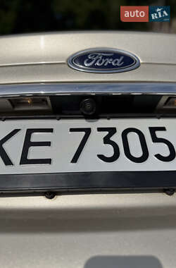 Седан Ford Fusion 2016 в 