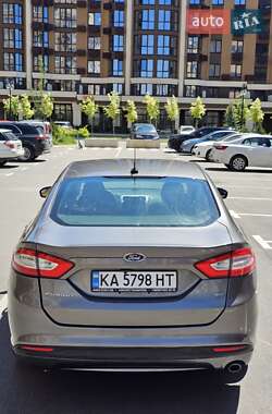 Седан Ford Fusion 2014 в 
